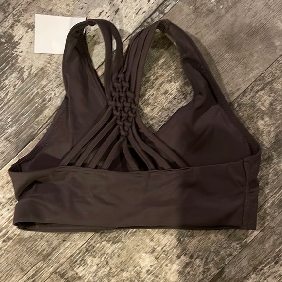 Aerie OFFLINE Real Me Stretch Macrame Sports Bra size medium - Picture 4 of 10
